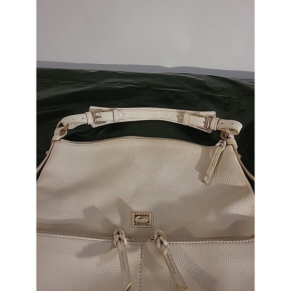 Dooney & Bourke Dillen Ivory Pebbled Leather Hobo Bag Large Pocket Sac Purse - Picture 9 of 16